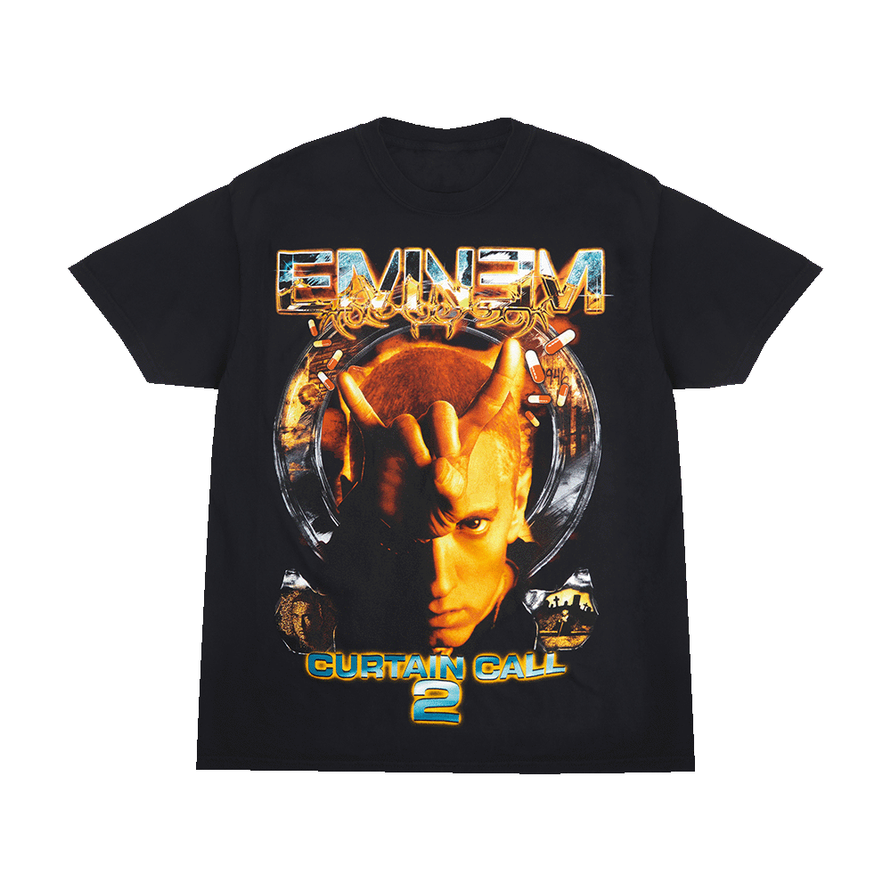 https://images.bravado.de/prod/product-assets/product-asset-data/eminem/eminem-d2c-tt/products/143284/web/319961/image-thumb__319961__3000x3000_original/Eminem_Curtain-Call-2_CD-HORNS-T-Shirt-Bundle_s143284_o505051_a319961_v11953410.9026571a.png