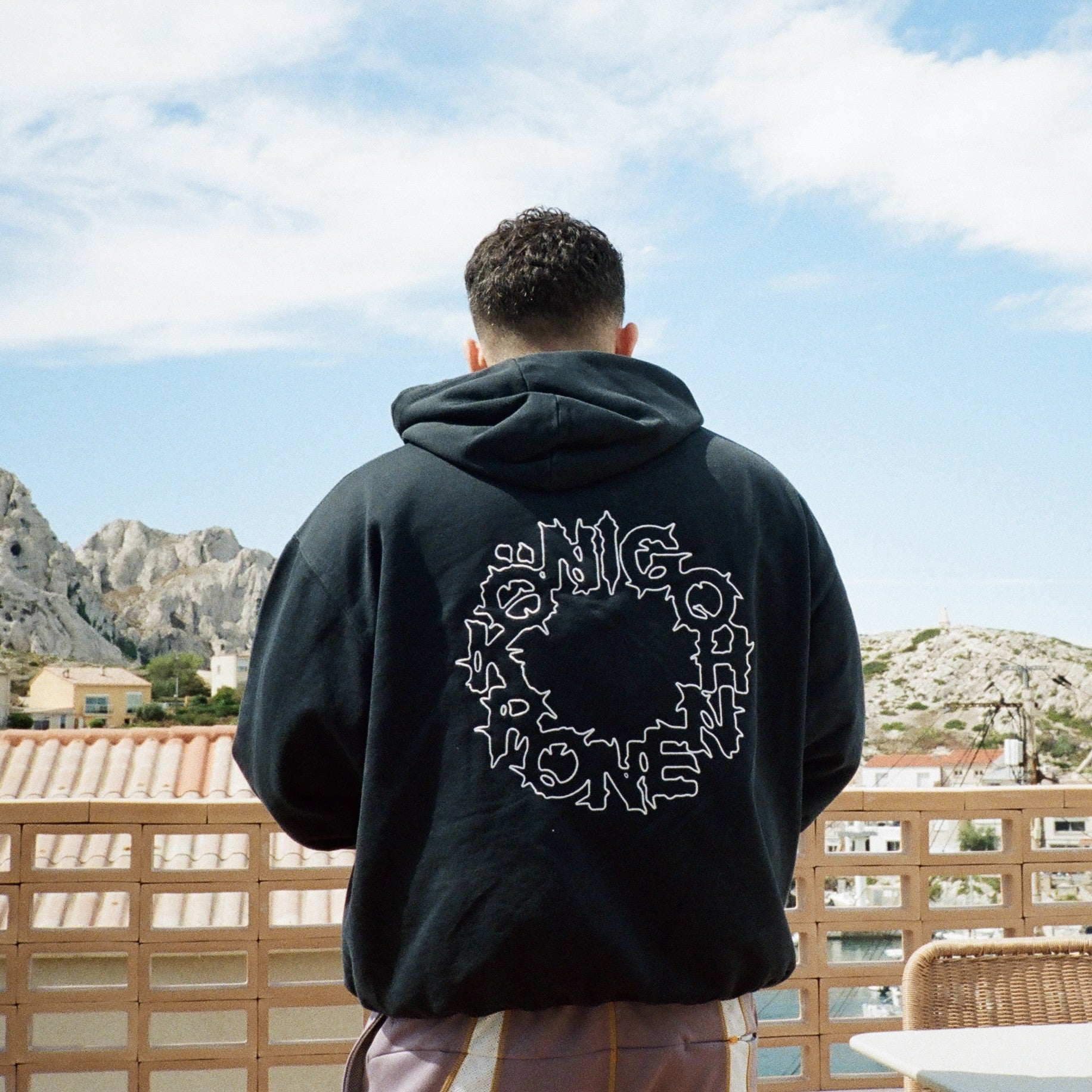 Vega KÖNIG OHNE KRONE Ltd. CD + „König ohne Krone“ Hoodie Bundle + Stick 422238