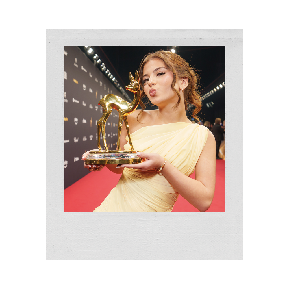 ZAH1DE Pretty Privilege CD + Limitiertes Poster + Polaroid + Notizbuch + Digitaler Bonusinhalt 429650